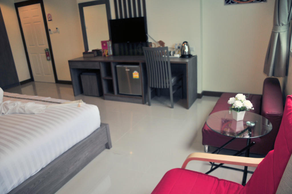 Cocoon Patong Hotel Luaran gambar